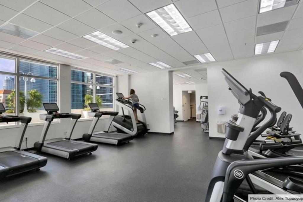 Comfy 28th Floor • Brickell • Ocean & Views Apartment