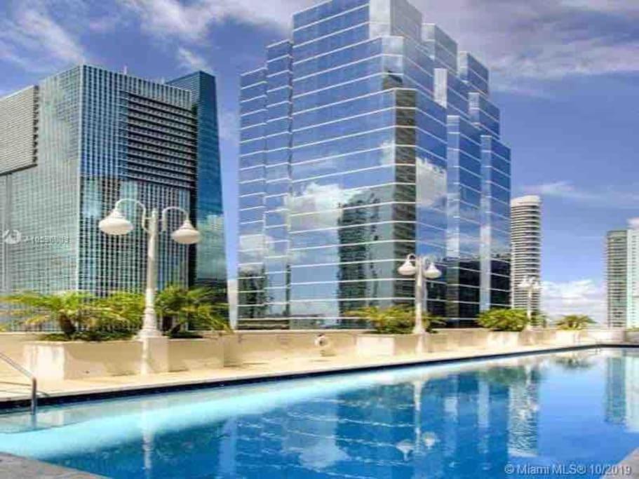 Comfy 28th Floor • Brickell • Ocean & Views Apartamento